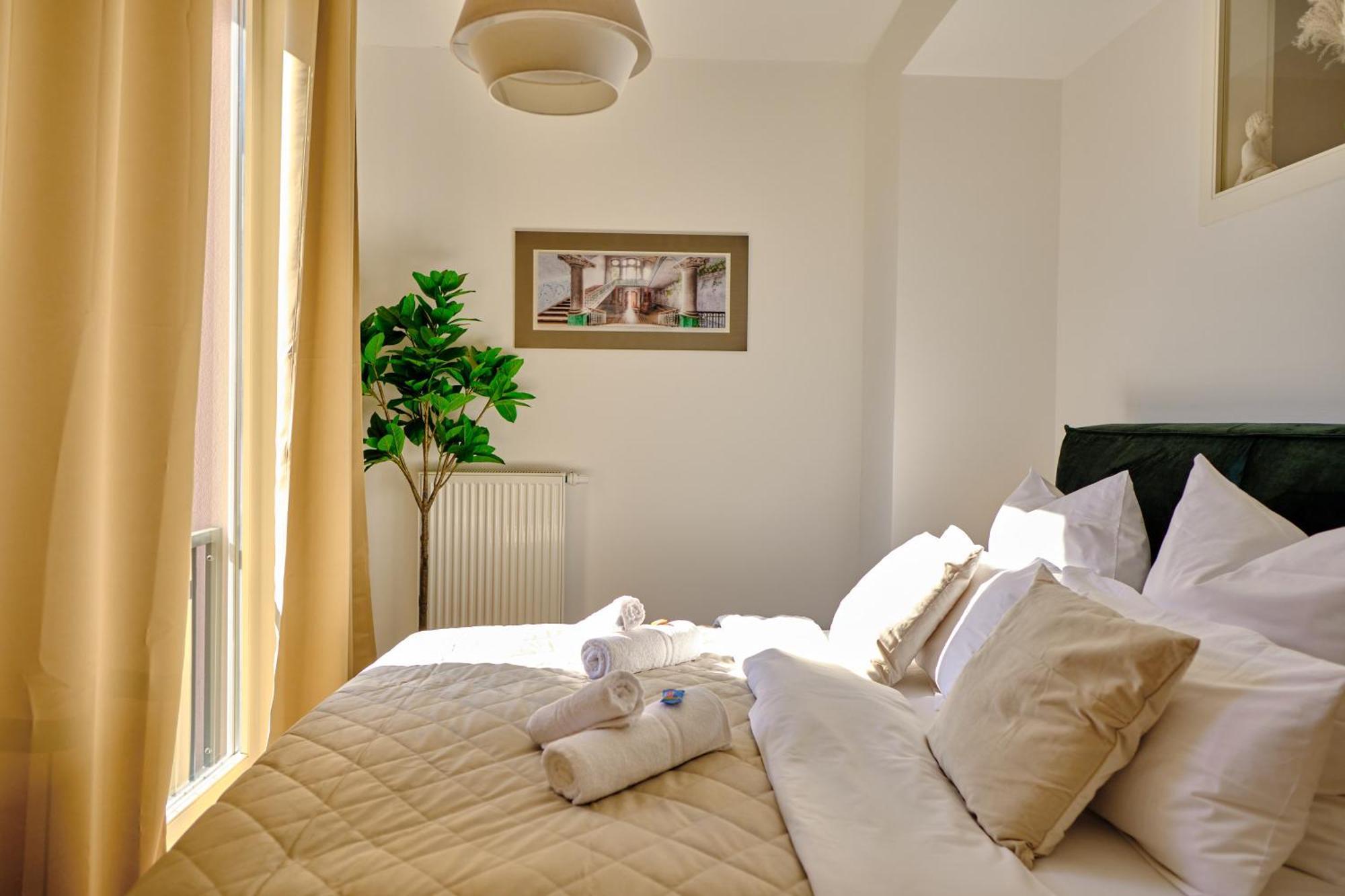 Historisches Deluxe Apartment Im Marianum ノイス エクステリア 写真