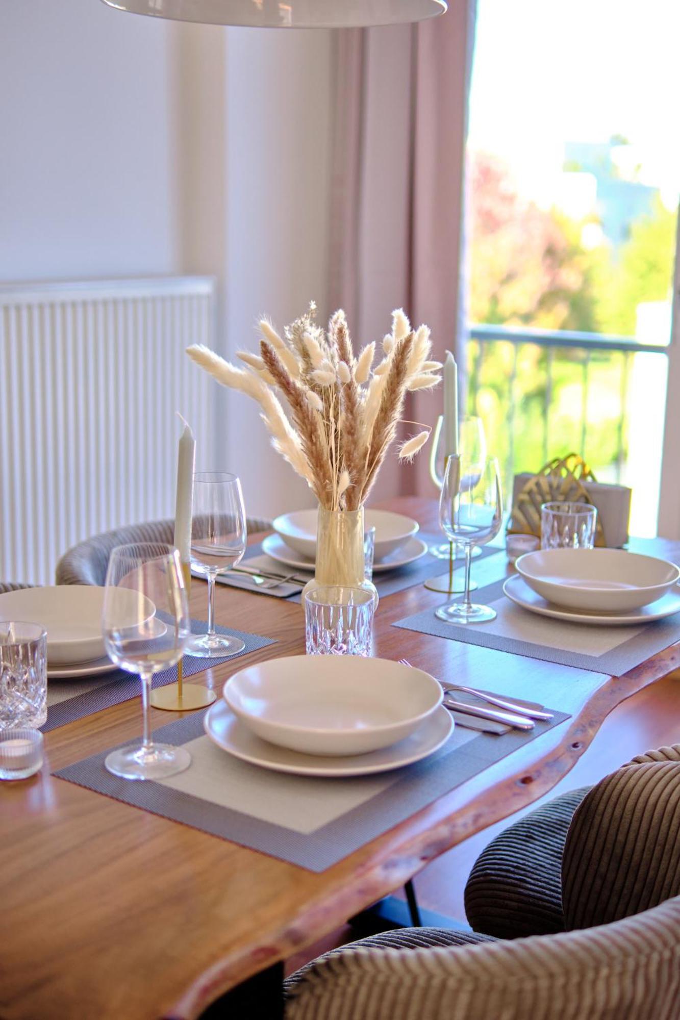 Historisches Deluxe Apartment Im Marianum ノイス エクステリア 写真